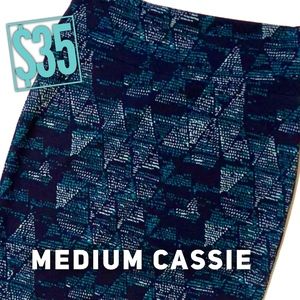 [Lularoe] Cassie Pencil Skirt 🛍
